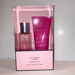 bombshell mist sets! Multiple in stock